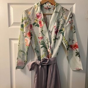 Ted Baker Floral Lavender Short Romper Wrap Detail Size 3 (US 8)